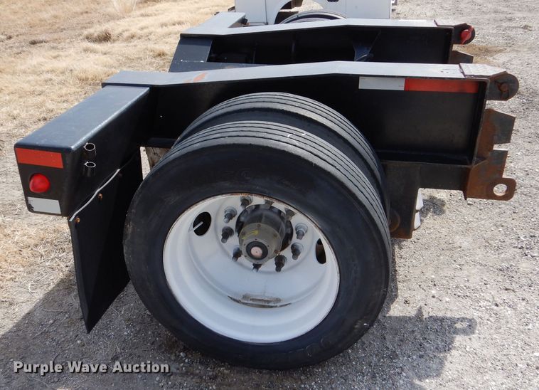 image for item LJ9819 2015 Superior  stinger axle