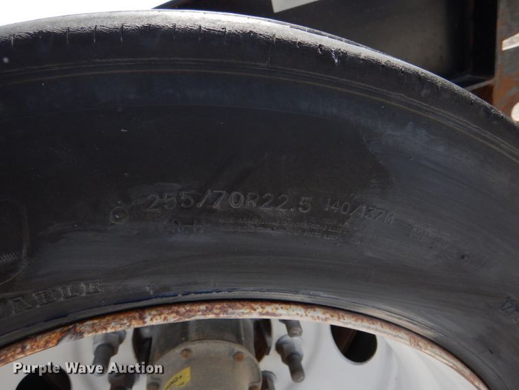 image for item LJ9819 2015 Superior  stinger axle