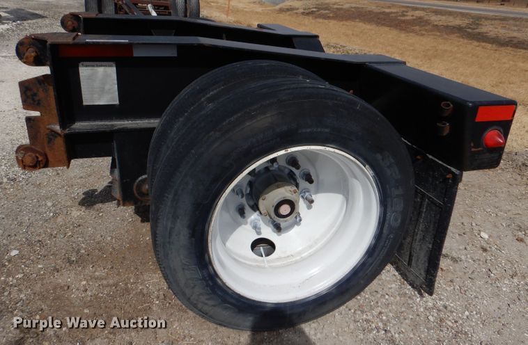 image for item LJ9819 2015 Superior  stinger axle