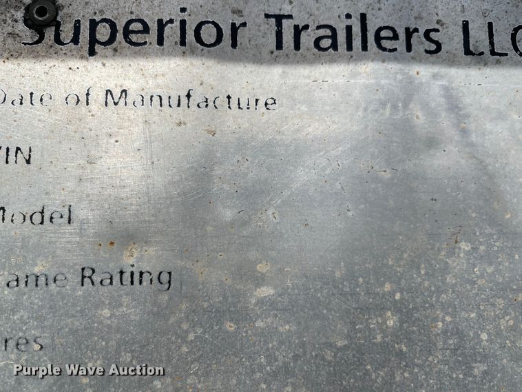 image for item LJ9819 2015 Superior  stinger axle