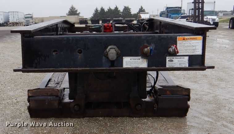 image for item LS9091 2003 Etnyre Blackhawk  lowboy equipment trailer