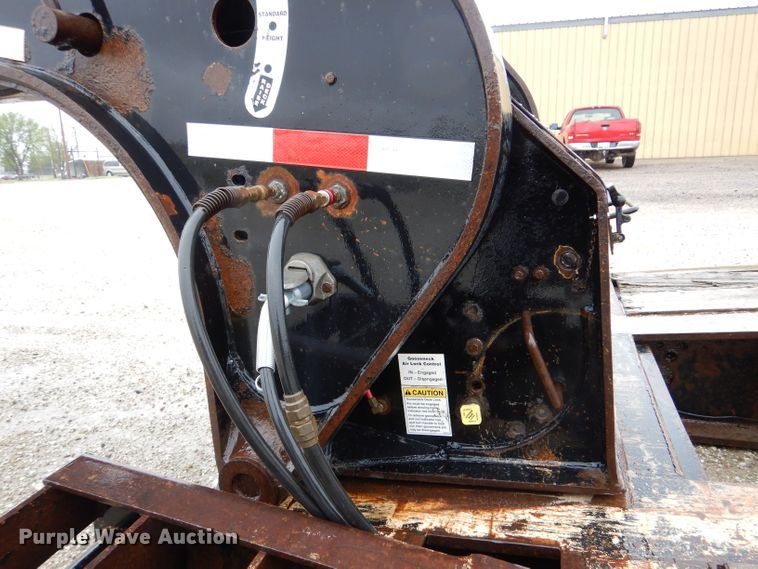 image for item LS9091 2003 Etnyre Blackhawk  lowboy equipment trailer