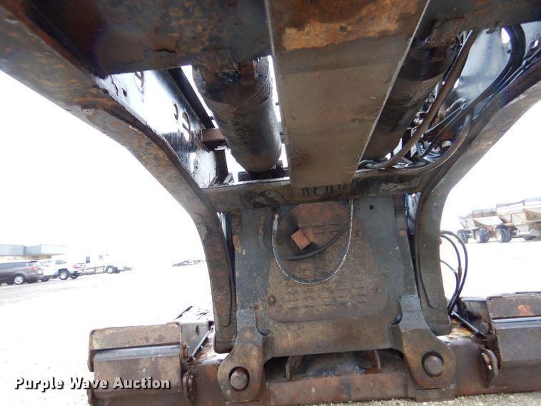 image for item LS9091 2003 Etnyre Blackhawk  lowboy equipment trailer