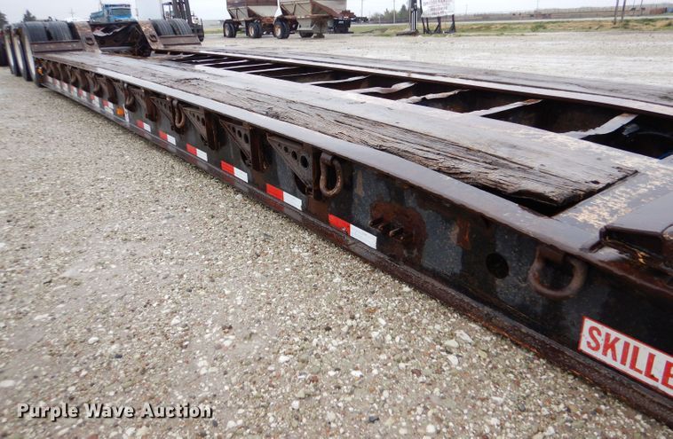 image for item LS9091 2003 Etnyre Blackhawk  lowboy equipment trailer