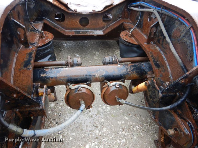 image for item LS9091 2003 Etnyre Blackhawk  lowboy equipment trailer