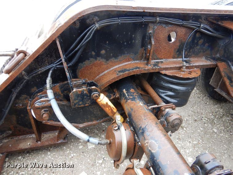 image for item LS9091 2003 Etnyre Blackhawk  lowboy equipment trailer