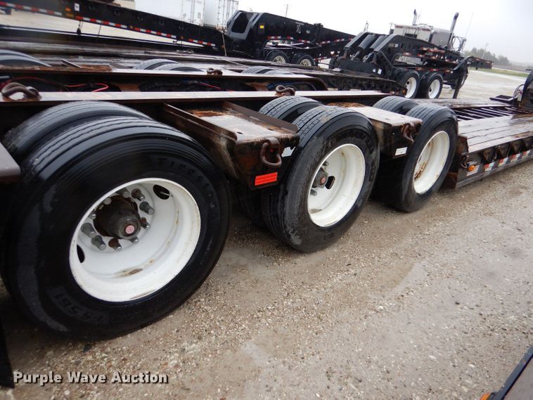 image for item LS9091 2003 Etnyre Blackhawk  lowboy equipment trailer