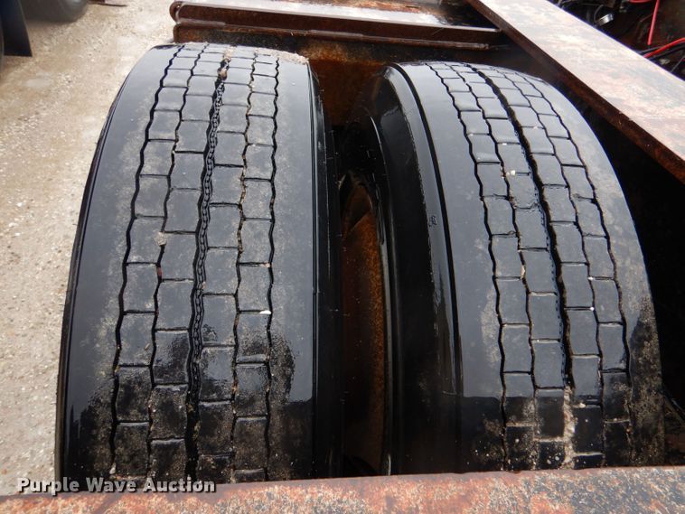 image for item LS9091 2003 Etnyre Blackhawk  lowboy equipment trailer