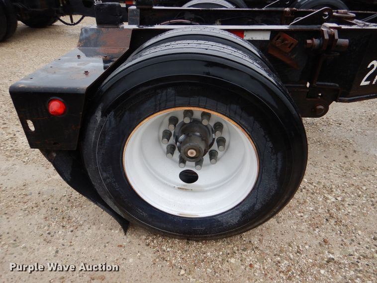 image for item LS9091 2003 Etnyre Blackhawk  lowboy equipment trailer