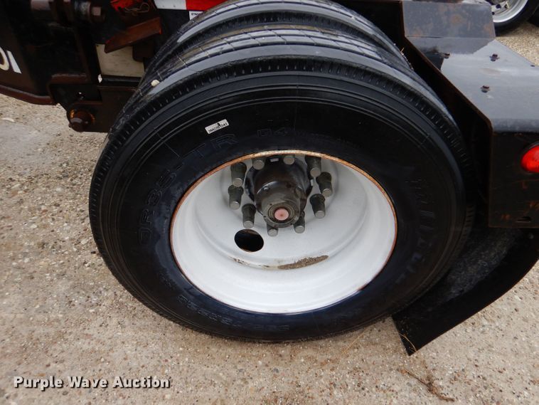 image for item LS9091 2003 Etnyre Blackhawk  lowboy equipment trailer