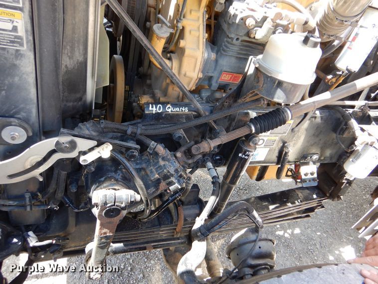 image for item LS9156 2013 Peterbilt 388  semi truck