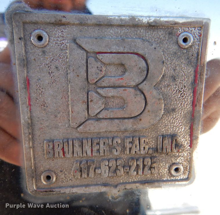 image for item LS9156 2013 Peterbilt 388  semi truck