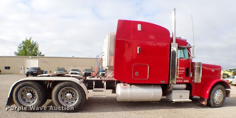 image for item MF9306 1999 Peterbilt 379  semi truck