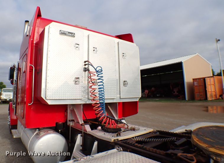 image for item MF9306 1999 Peterbilt 379  semi truck