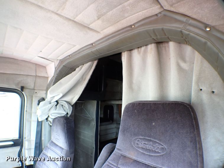 image for item MF9306 1999 Peterbilt 379  semi truck