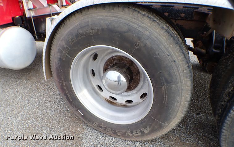 image for item MF9306 1999 Peterbilt 379  semi truck