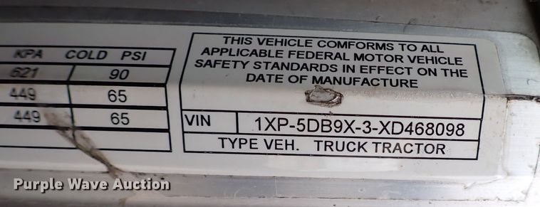 image for item MF9306 1999 Peterbilt 379  semi truck