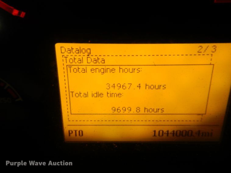 image for item MF9563 2006 Volvo VNL  semi truck