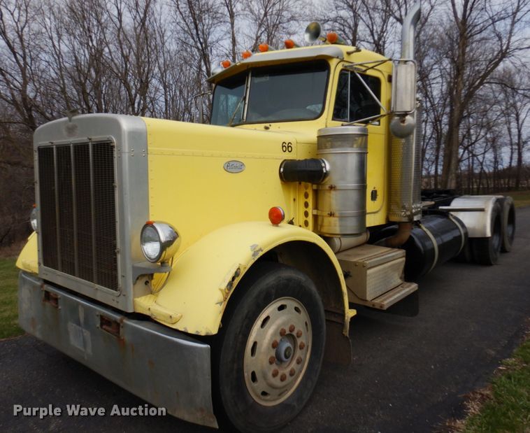 image for item MF9579 1987 Peterbilt 359  semi truck