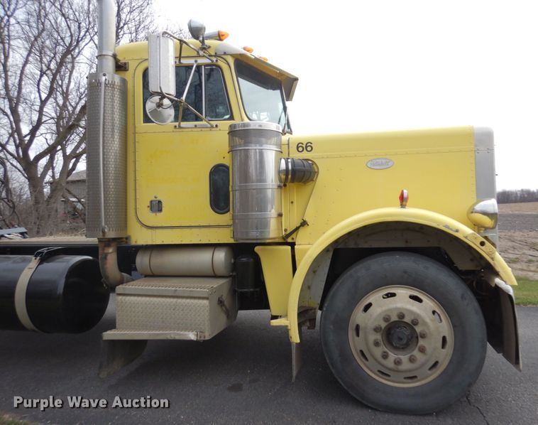 image for item MF9579 1987 Peterbilt 359  semi truck