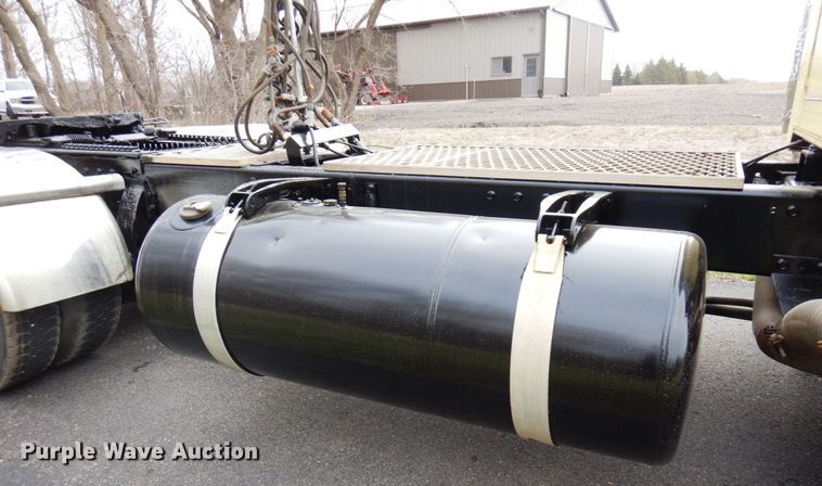 image for item MF9579 1987 Peterbilt 359  semi truck