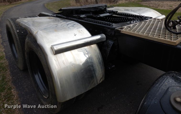 image for item MF9579 1987 Peterbilt 359  semi truck