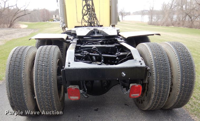 image for item MF9579 1987 Peterbilt 359  semi truck