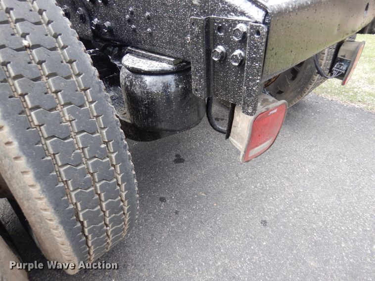 image for item MF9579 1987 Peterbilt 359  semi truck