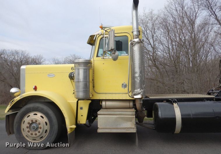 image for item MF9579 1987 Peterbilt 359  semi truck