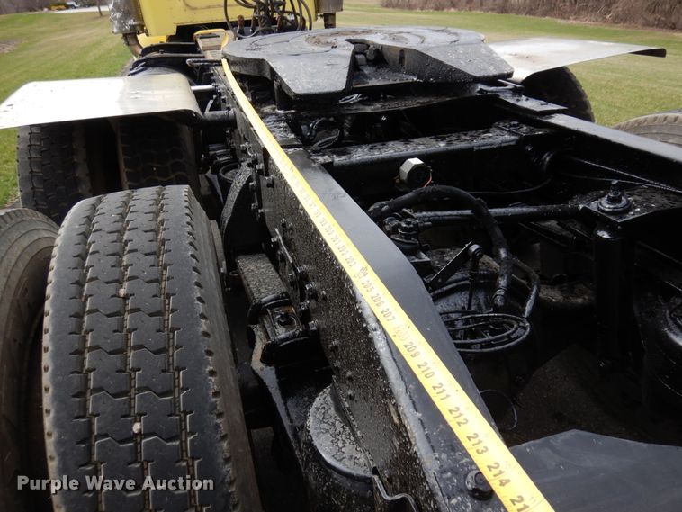 image for item MF9579 1987 Peterbilt 359  semi truck