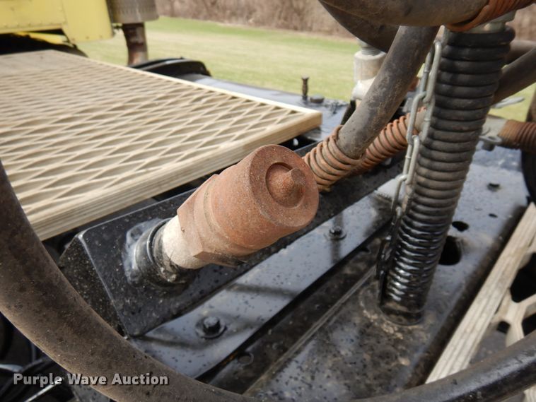 image for item MF9579 1987 Peterbilt 359  semi truck