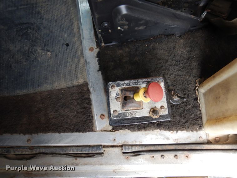 image for item MF9579 1987 Peterbilt 359  semi truck