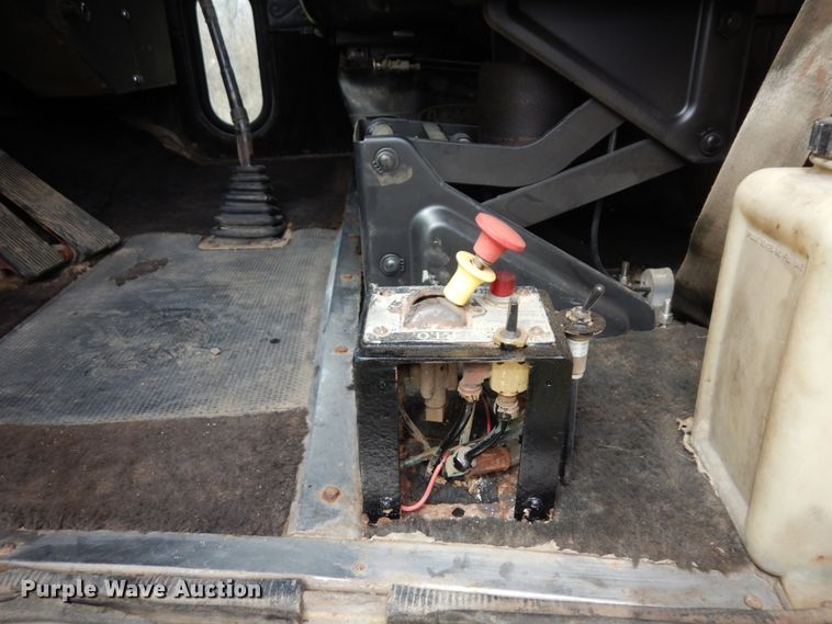 image for item MF9579 1987 Peterbilt 359  semi truck