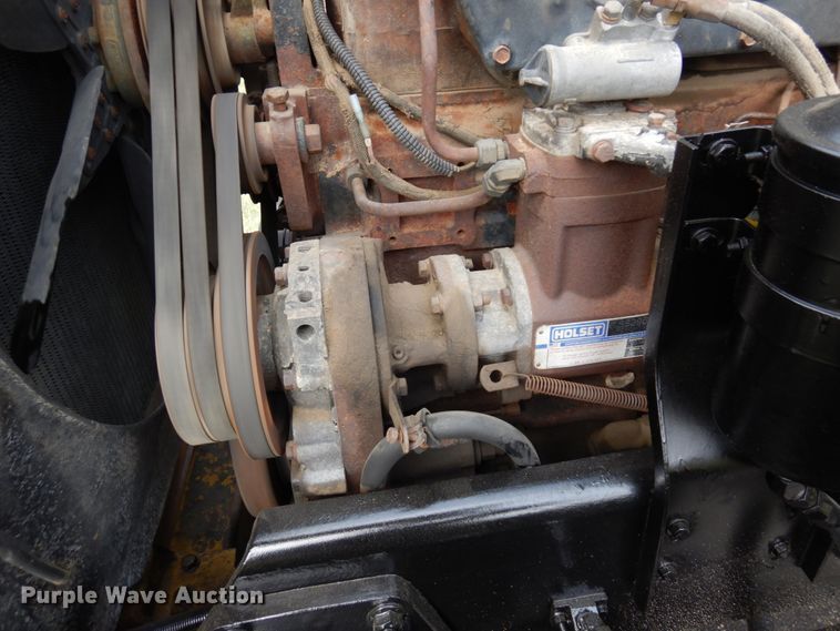 image for item MF9579 1987 Peterbilt 359  semi truck