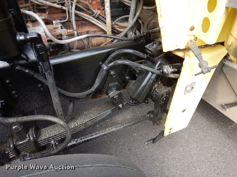 image for item MF9579 1987 Peterbilt 359  semi truck