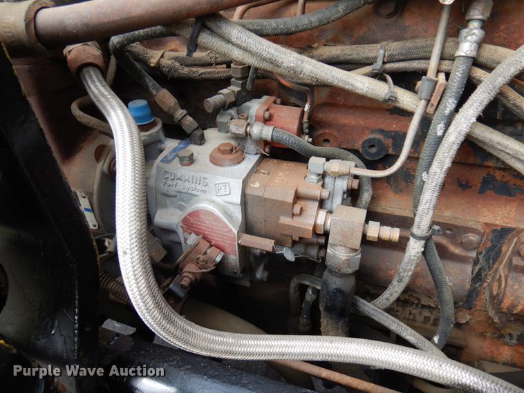 image for item MF9579 1987 Peterbilt 359  semi truck