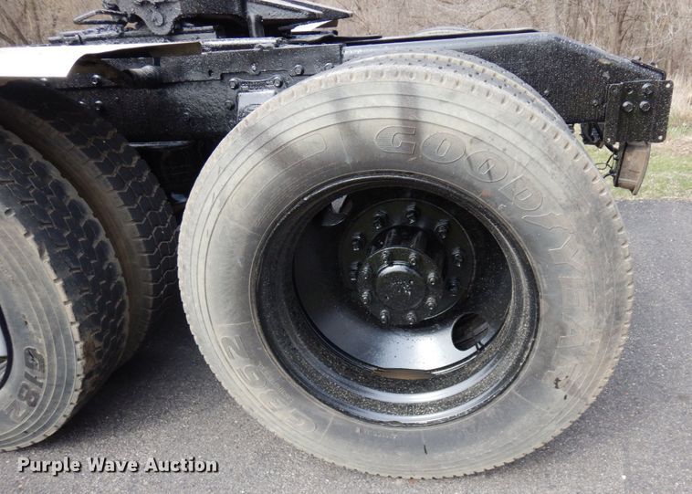 image for item MF9579 1987 Peterbilt 359  semi truck