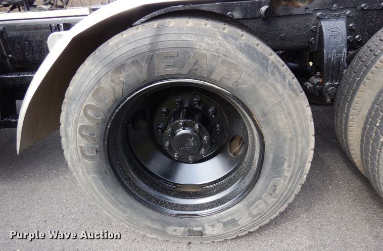 image for item MF9579 1987 Peterbilt 359  semi truck