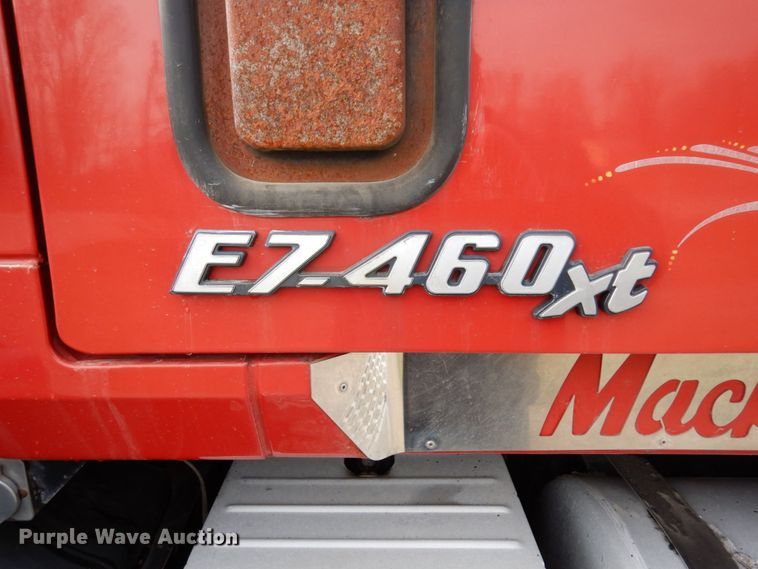 image for item MF9583 2001 Mack CL713  semi truck