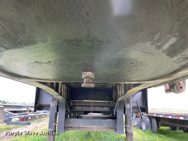 image for item MJ9660 2012 Transcraft DTL-2100  drop deck trailer