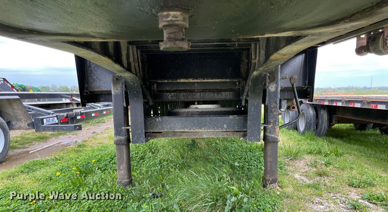 image for item MJ9660 2012 Transcraft DTL-2100  drop deck trailer