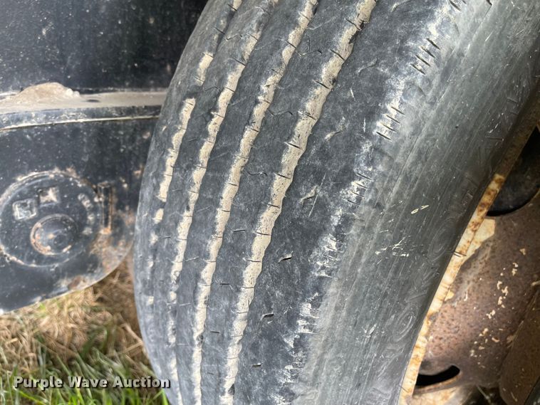 image for item MJ9660 2012 Transcraft DTL-2100  drop deck trailer