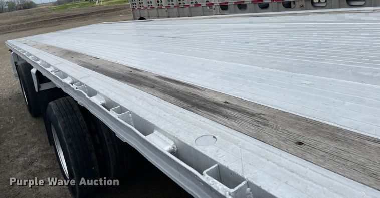 image for item MJ9665 2014 Kruz RAFB-53-102  flatbed trailer