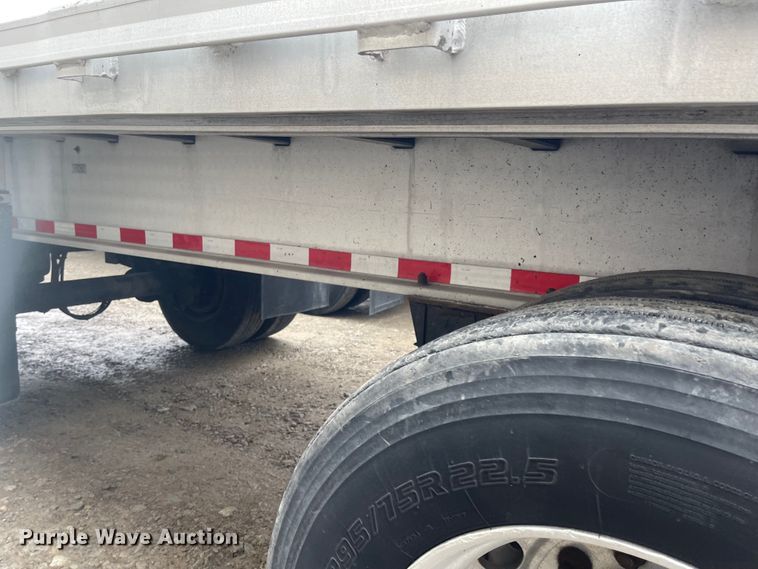 image for item MJ9665 2014 Kruz RAFB-53-102  flatbed trailer