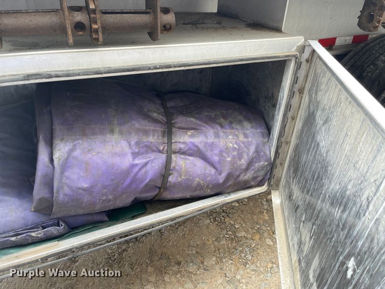 image for item MJ9665 2014 Kruz RAFB-53-102  flatbed trailer