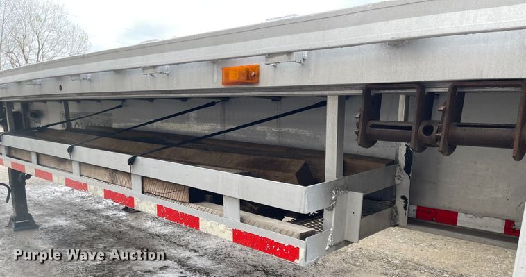 image for item MJ9665 2014 Kruz RAFB-53-102  flatbed trailer