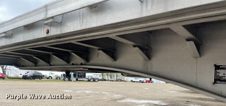 image for item MJ9665 2014 Kruz RAFB-53-102  flatbed trailer