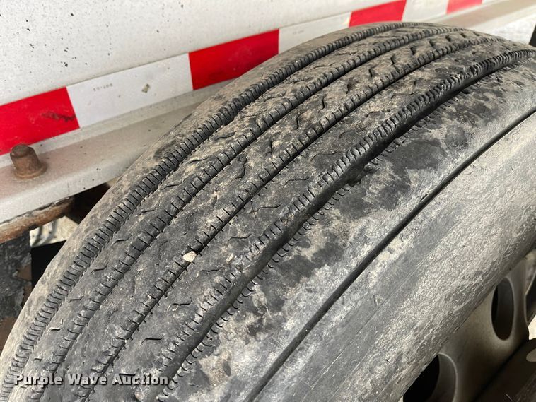 image for item MJ9665 2014 Kruz RAFB-53-102  flatbed trailer