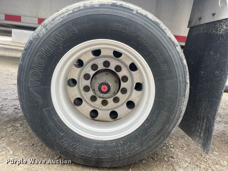 image for item MJ9665 2014 Kruz RAFB-53-102  flatbed trailer