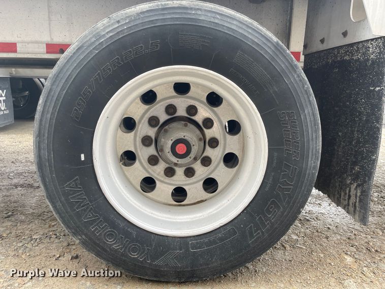 image for item MJ9665 2014 Kruz RAFB-53-102  flatbed trailer